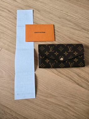 Louis Vuitton Fuchsia Pink Sarah Wallet